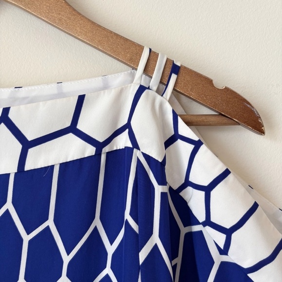 Alice & Trixie Cold Shoulder Silk Dress Small Geometric Print Cocktail - Picture 2 of 6